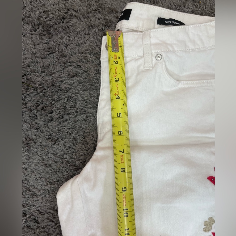 Nine West white cotton floral embroidery chrystie capri jeans women’s size 4 - Picture 11 of 17